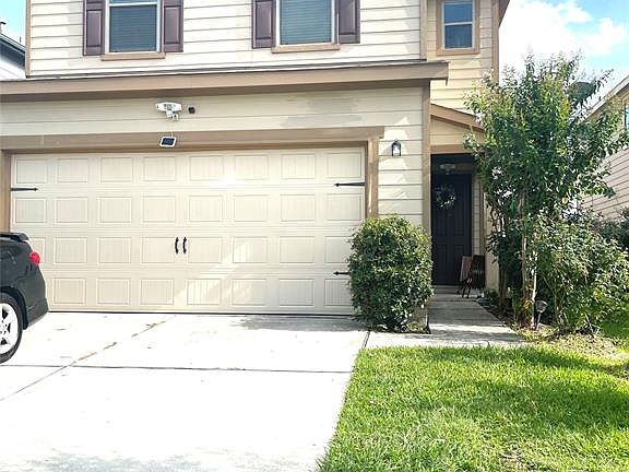 2nd image of 19322 Thornbury Dr