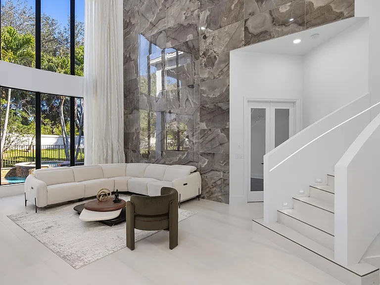 17606 Circle Pond Ct — Photo 13
