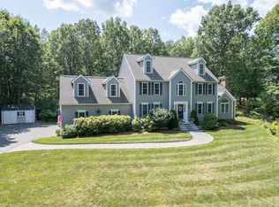 15 Hillside Dr, Townsend, MA 01469