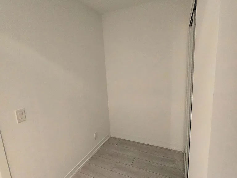 55 Mercer St N #307 — Photo 14