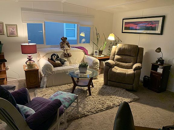 3rd image of 2710 SE Courtney Ave Unit 21