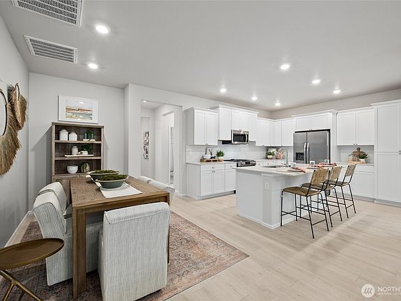 3rd image of 19230 137th Avenue Ct E