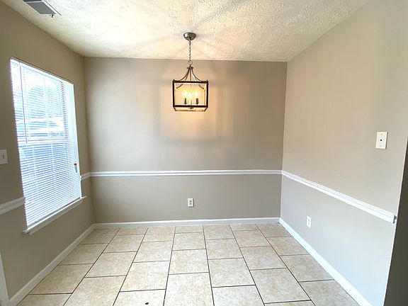 4th image of 4250 Worth St NW #4250