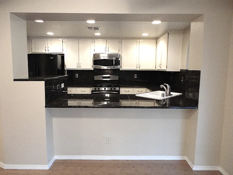 1474 Lodgepole Dr — Photo 2