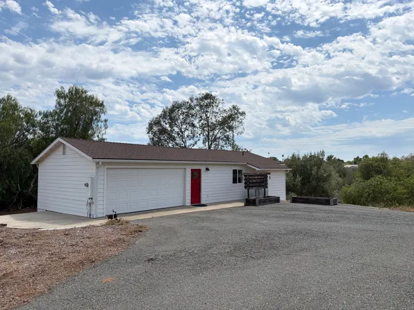 495 Beavercreek Ln #A, Fallbrook, CA 92028