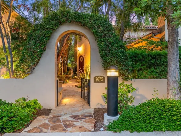 7675 Allegro Ln, San Diego, CA 92127