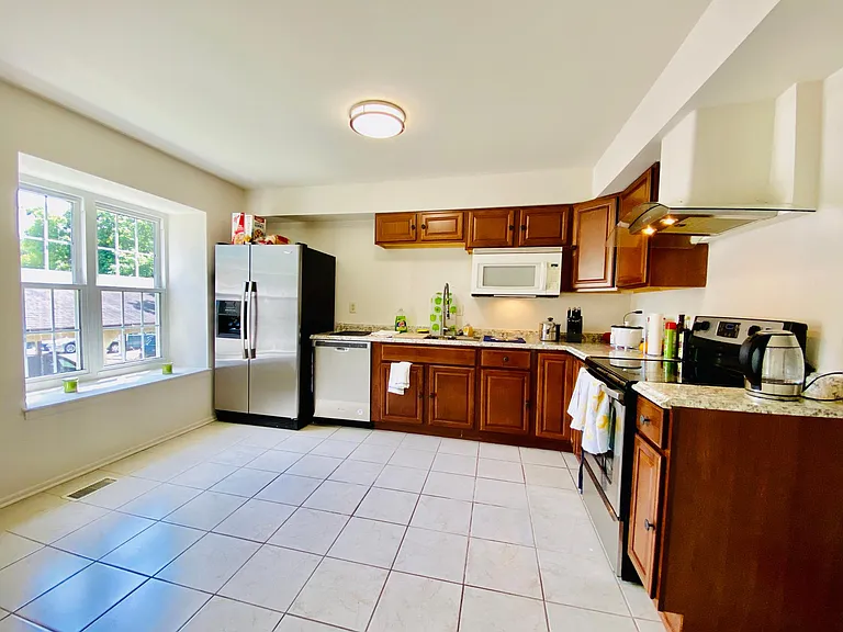 10690 High Beam Ct — Photo 3