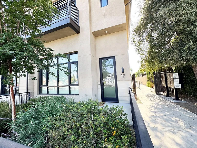 501 N Santa Anita Ave #B — Photo 36