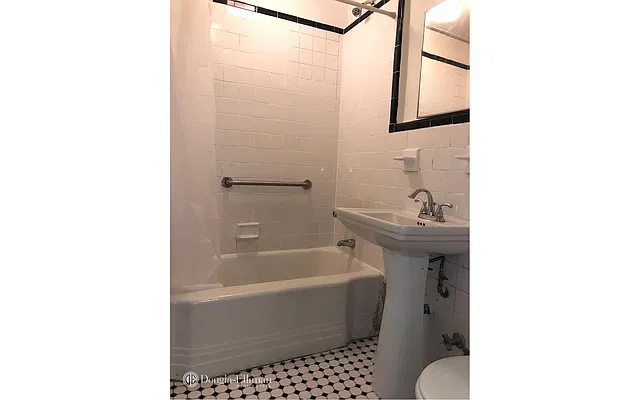 Sold by Douglas Elliman | media 4