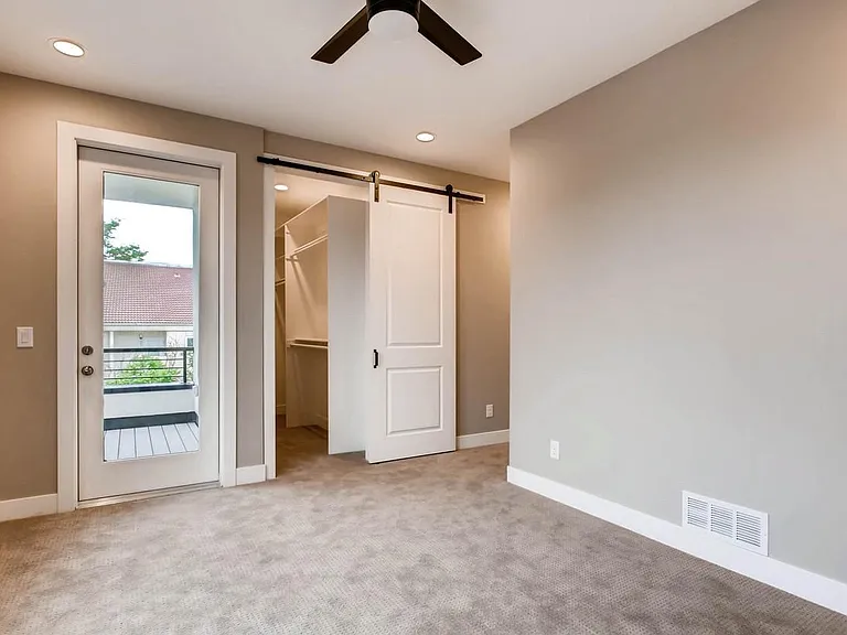 5620 S Sycamore St — Photo 15