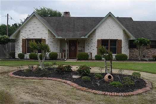 3rd image of 1855 Buena Vista Ln
