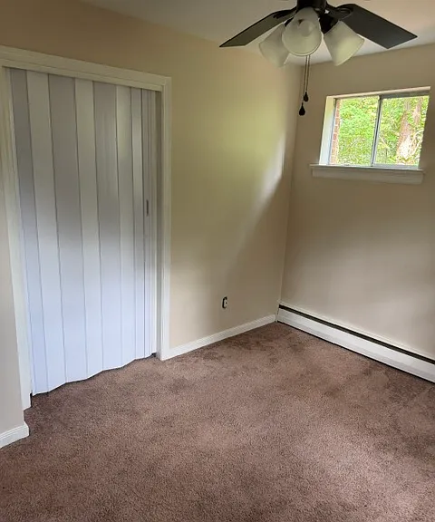 12748 Richmond St — Photo 10