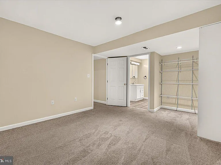 6430 Bellevue Pl — Photo 36
