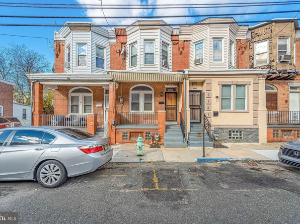 1139 Lowell St, Camden, NJ 08104