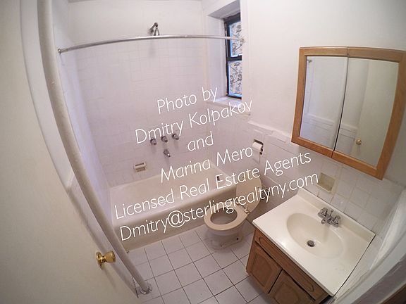 2nd image of 2131 27th St APT A4