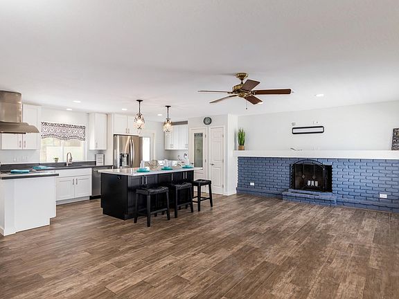 4th image of 4223 E Desert Cove Ave