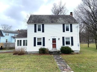 720 Snyders Corners Rd, Poestenkill, NY 12140