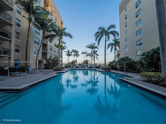 3rd image of 1801 N Flagler Dr APT 228