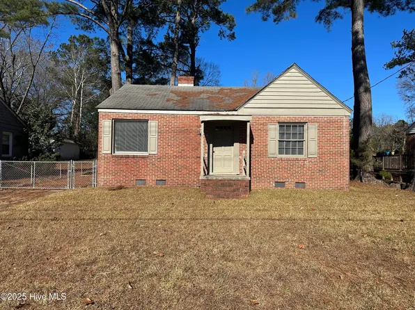 718 Grove St NE, Wilson, NC 27893