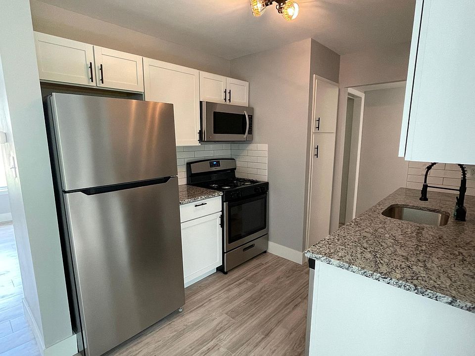 1st image of 11504 Republic Ave #B
