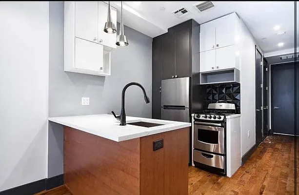 Rented by Hagstrom Management Inc | media 1