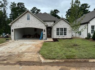 143 Woodlands Park Dr, Little Rock, AR 72211