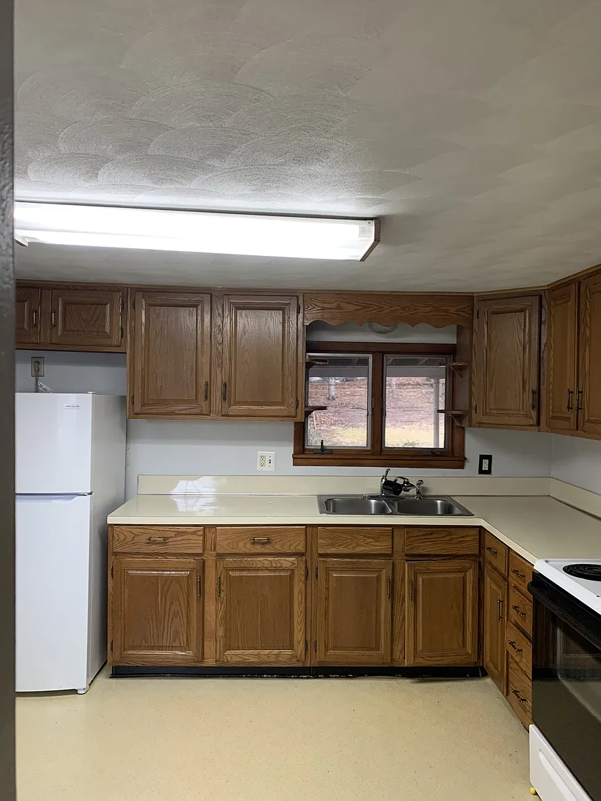 738-740 Donnelly St #2 photo 1
