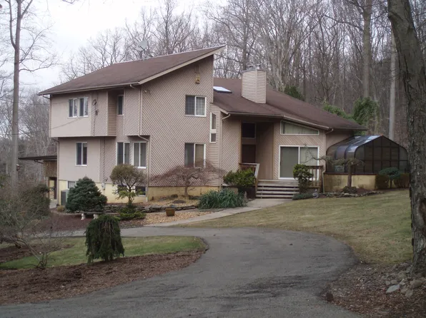 12 Reger Rd, Succasunna, NJ 07876