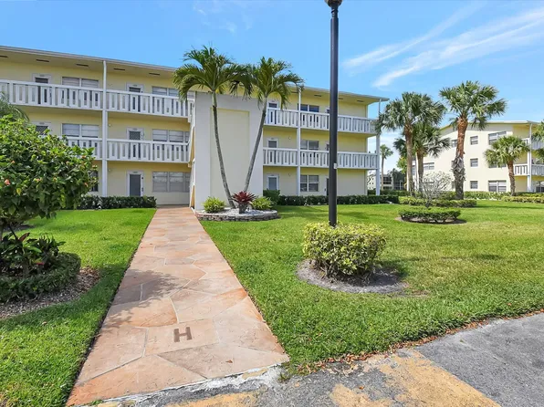 300 Dorset Dr #H, Boca Raton, FL 33434
