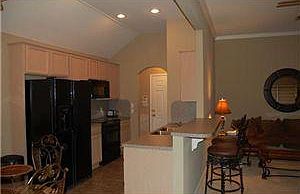 3rd image of 320 Gaston Ln