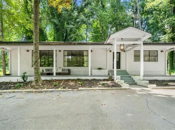 3304 New Walkertown Rd, Winston Salem, NC 27105