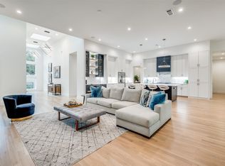 7035 Prestonshire Ln, Dallas, TX 75225