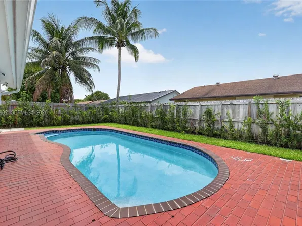 9315 SW 172nd Ter, Palmetto Bay, FL 33157