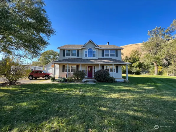 110 Horse Show Lane, Dayton, WA 99328