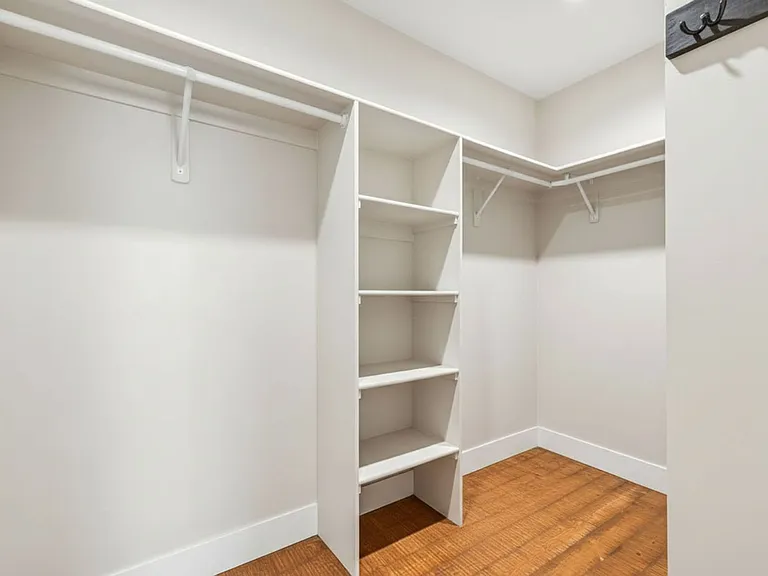 501 Wheatland Ln — Photo 33