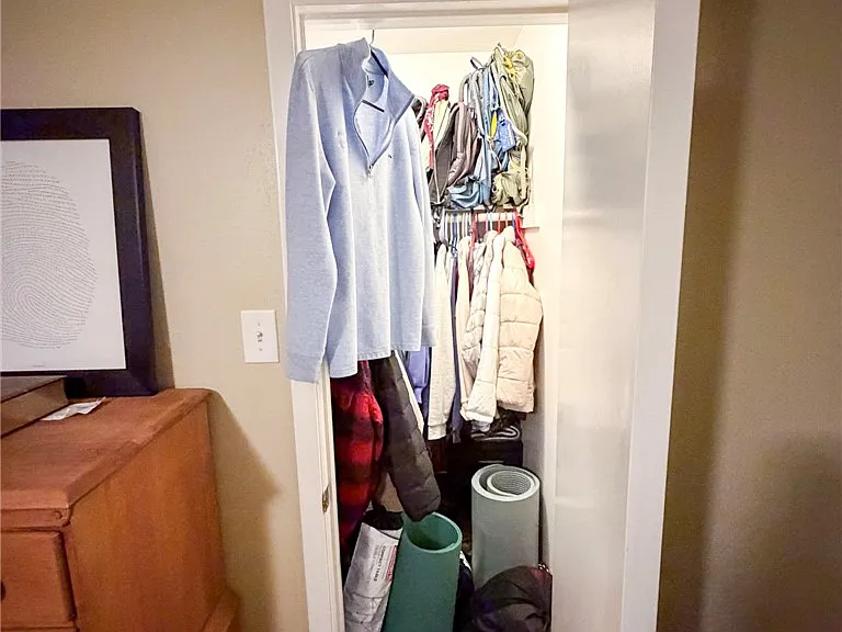 1005 Autumn Cir #B — Photo 11