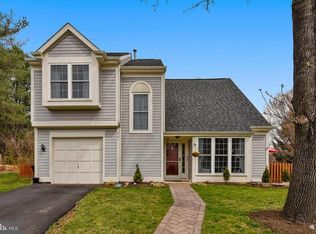 501 Foxridge Dr SW, Leesburg, VA