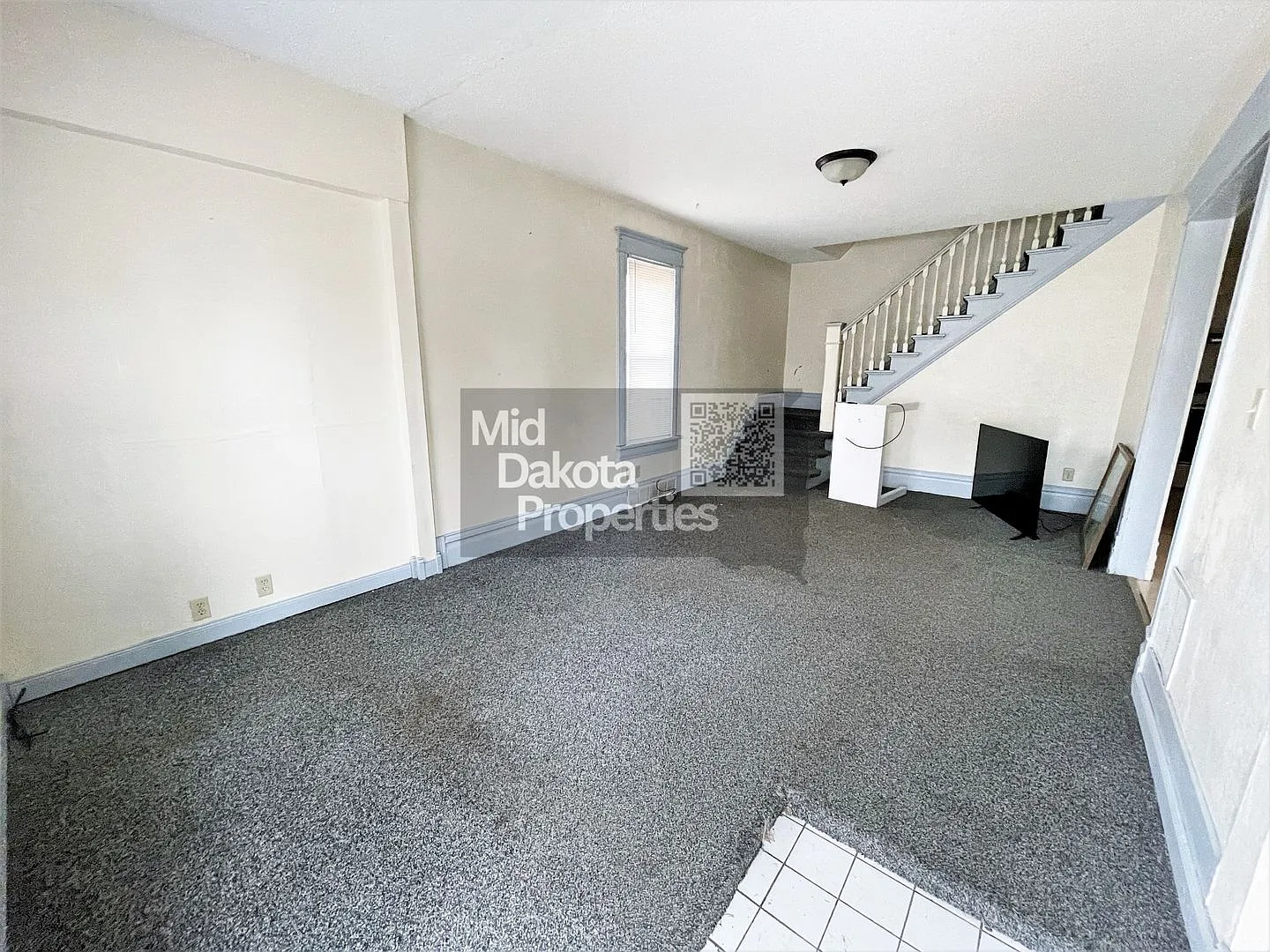 1019 W 4th- 3 bedroom house — Photo 2