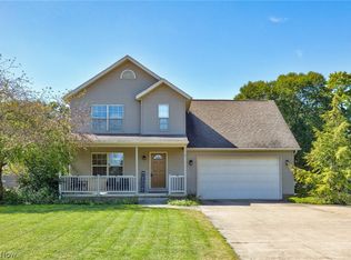 6107 Sky Ridge Ave NE, Louisville, OH 44641