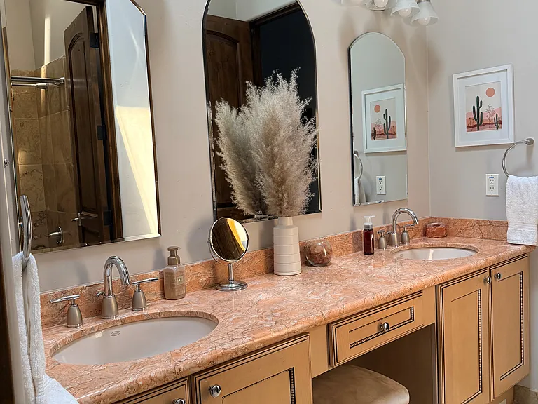 Secondary bedroom bath vanity