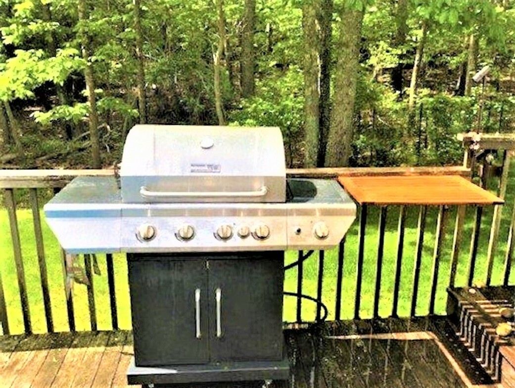  Tankless propane BBQ grill for these juicy steaks