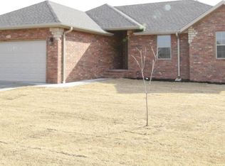 2465 E Mission St, Republic, MO 65738