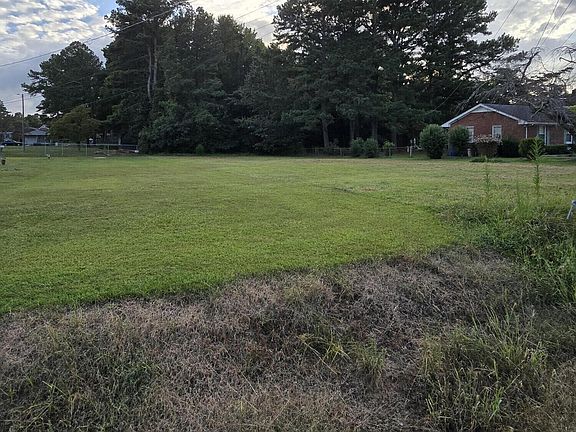 2nd image of 2212 Martin Luther King Jr Pkwy SE #4