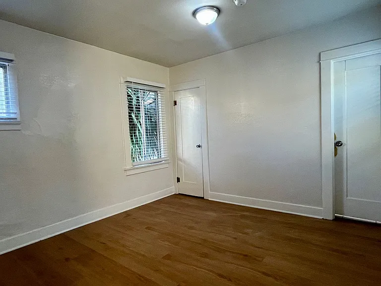 Bella Apartments: Beautiful 1 Bed - 1 Bath — Photo 9
