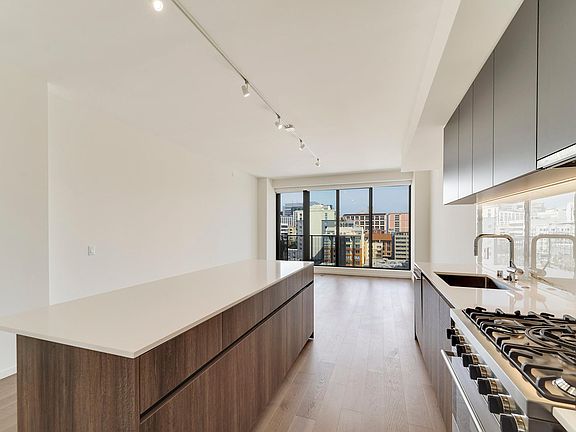 2nd image of 555 Golden Gate Ave #1103