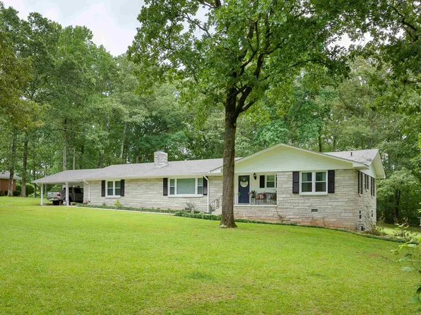 156 Ridge Ave, Russellville, AL 35653