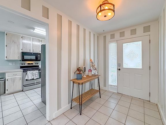 5th image of 4051 Roscrea Dr