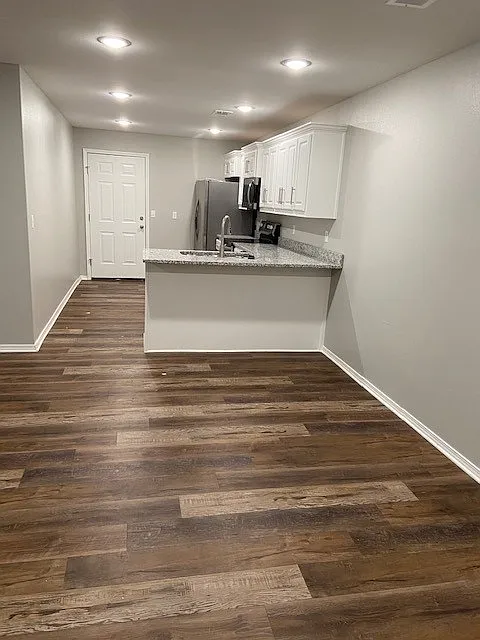 2 bed, $800 — Photo 3