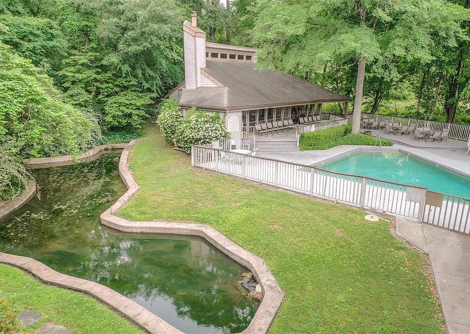 1st image of 3900 Aspen Dr #201