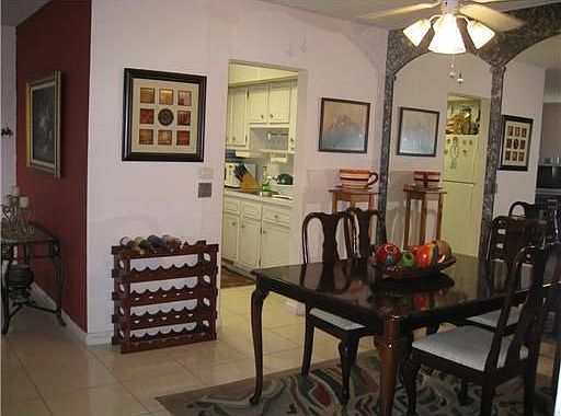 5th image of 121 NE 204th St APT 12